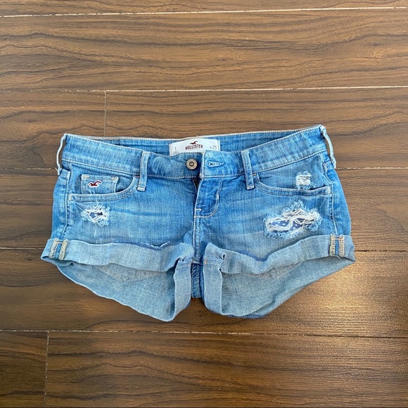 Low raise short - Picture 1 of 2